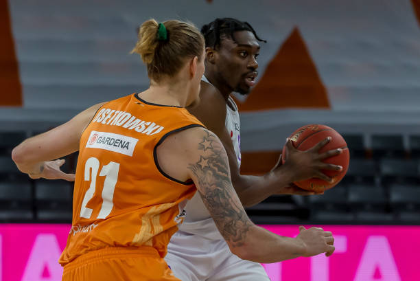 利物浦与切 利物浦与切